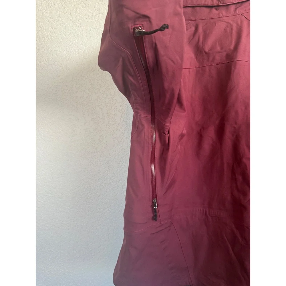 Outdoor‎ Research Ski Jacket Womens Large Burgundy Waterproof Powder Skirt Shell